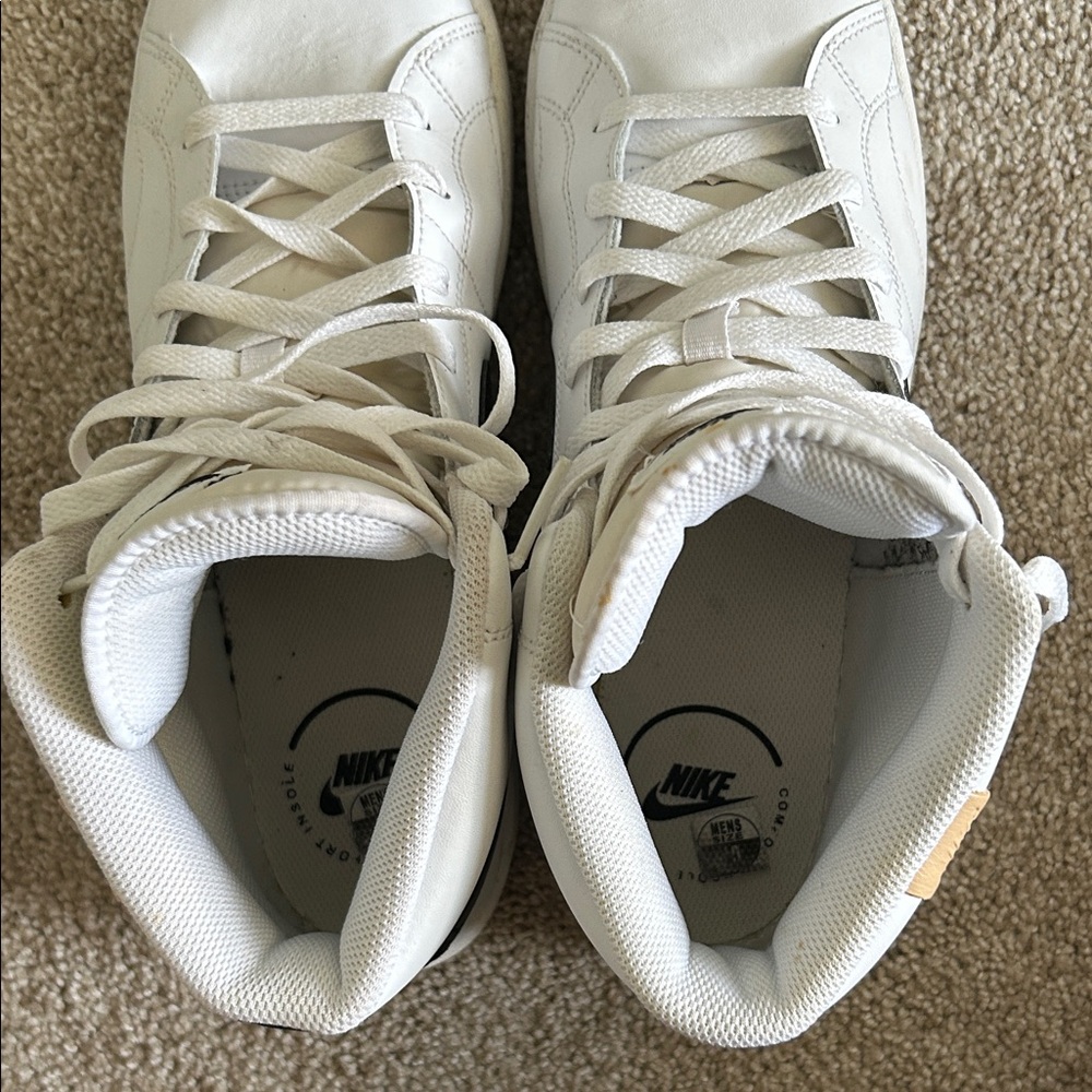 Nike Men's White and Black Sneakers - Picture 8 of 9